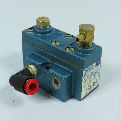 MAC 911A-RA 4-Way 2-Position Air Pilot Operated Pneumatic Valve 150 PSI Max
