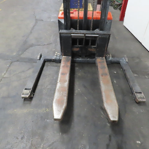Presto PPS2200-101AS Power Stak 24V Straddle Pallet Stacker Forklift 2200lb