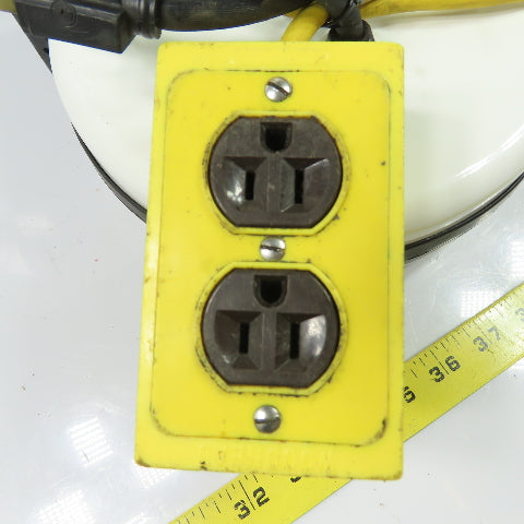 Woodhead N/A Retractable Cord Reel w/ Duplex Outlet Box 110/120V 25'