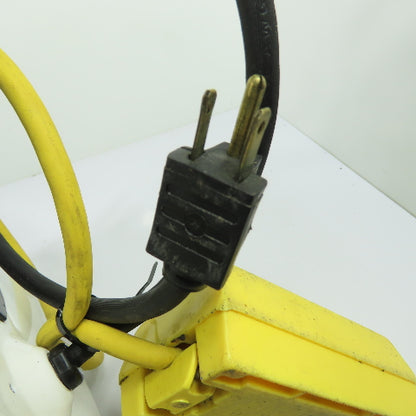 Woodhead N/A Retractable Cord Reel w/ Duplex Outlet Box 110/120V 25'