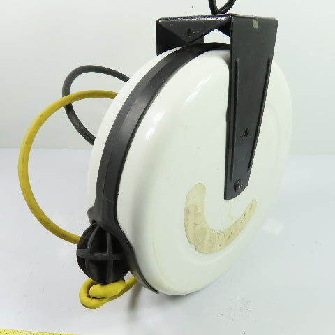 Woodhead N/A Retractable Cord Reel w/ Duplex Outlet Box 110/120V 25'