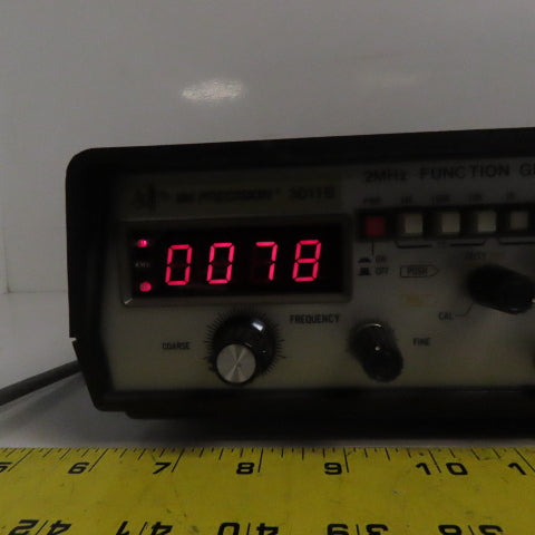 B&K Precision 3011B 2MHz Function Generator 4-Digit LED Display 120VAC