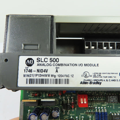 Allen-Bradley 1746-NIO4V SLC 500 Analog Combination I/O Module Ser A