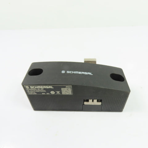 Schmersal 103013494 AZ/AZM201-B1-RT Safety Interlock Switch Actuator