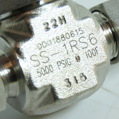 Swagelok SS-1RS6 3/8" Stainless Steel Integral Bonnet Needle Valve 5000PSI