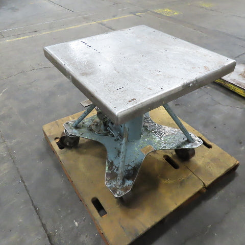 Lyon-Raymond Hydraulic Foot Pump Die Lift Table Cart 2000 lb. 30" x 30"