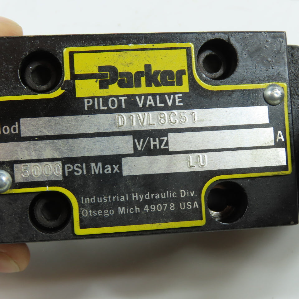 Parker D1VL8C51 Manual Lever Hydraulic Directional Control Valve 5000PSI