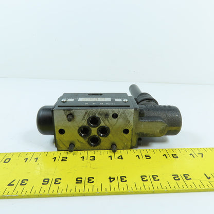Parker D1VL8C51 Manual Lever Hydraulic Directional Control Valve 5000PSI