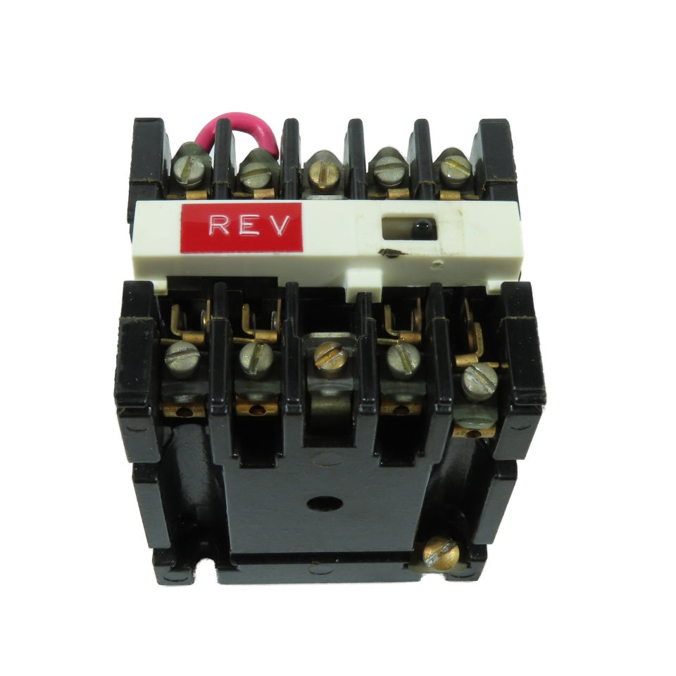GE CR120A03122AA 3-Pole Industrial Control Relay 110/120V Coil