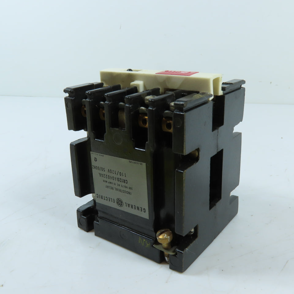 General Electric CR120A04022AA Industrial Control Relay 10A 300VAC 110/120V Coil