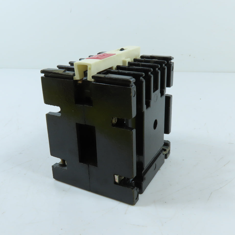 General Electric CR120A04022AA Industrial Control Relay 10A 300VAC 110/120V Coil
