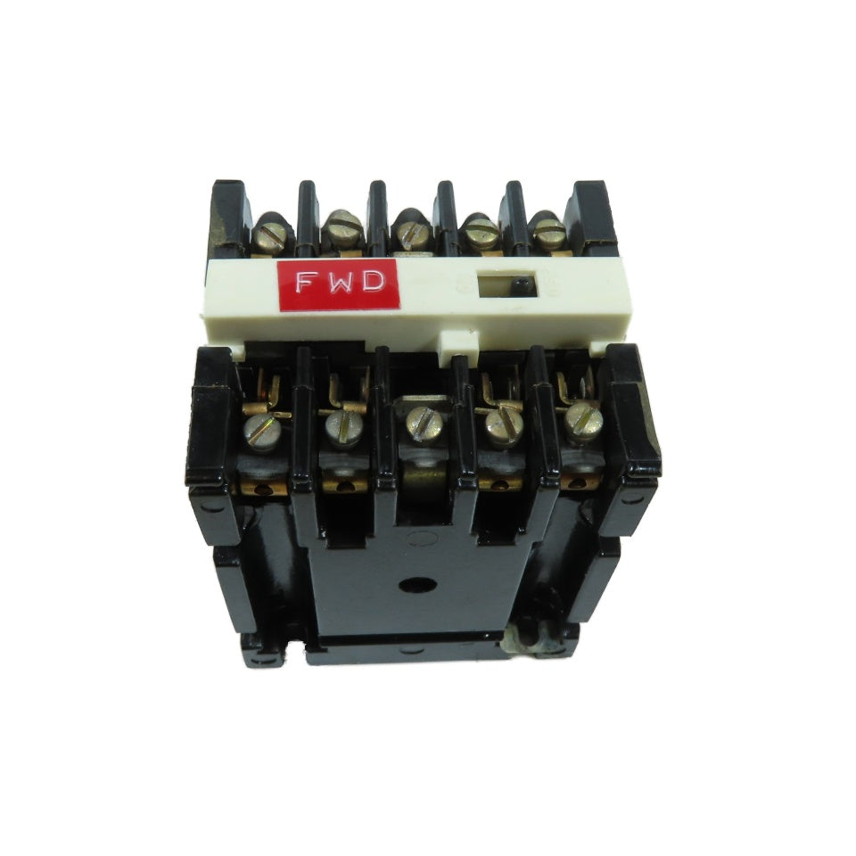 General Electric CR120A04022AA Industrial Control Relay 10A 300VAC 110/120V Coil