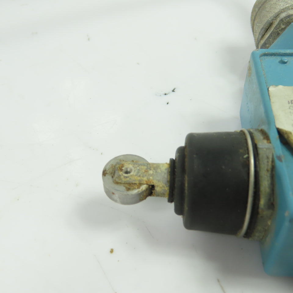 Honeywell BZ-2RN784 15A SPDT Roller Lever Limit Switch 250VAC
