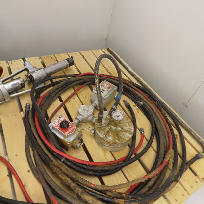 Spee-Flo 344-151 Paint Spray 311-135 Pump W/ Hoses And Spray Gun