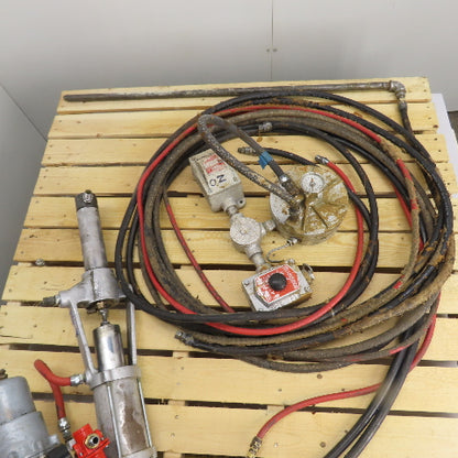 Spee-Flo 344-151 Paint Spray 311-135 Pump W/ Hoses And Spray Gun