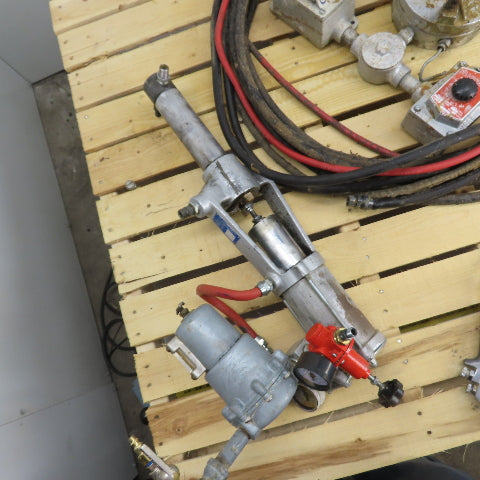 Spee-Flo 344-151 Paint Spray 311-135 Pump W/ Hoses And Spray Gun