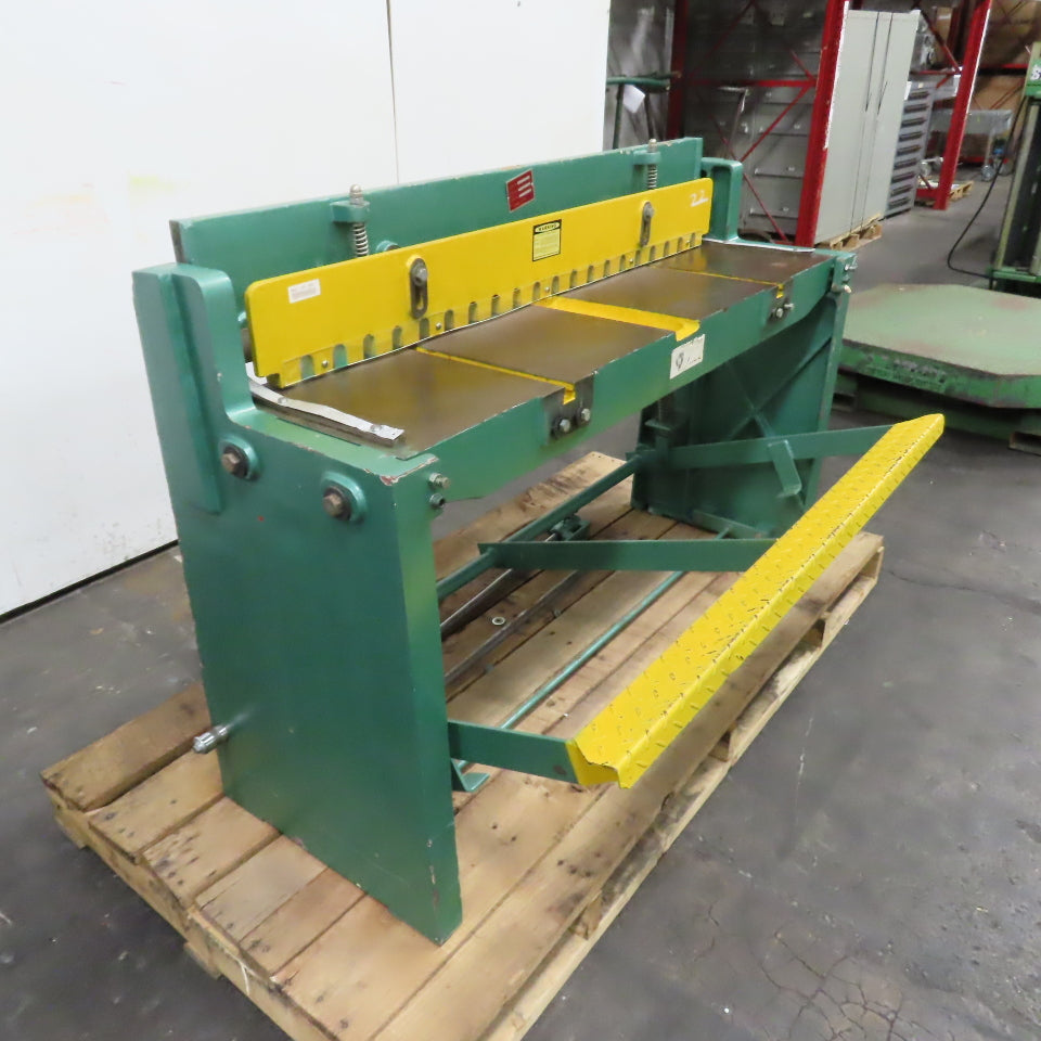 Grizzly 52" Manual Sheet Metal Foot Shear