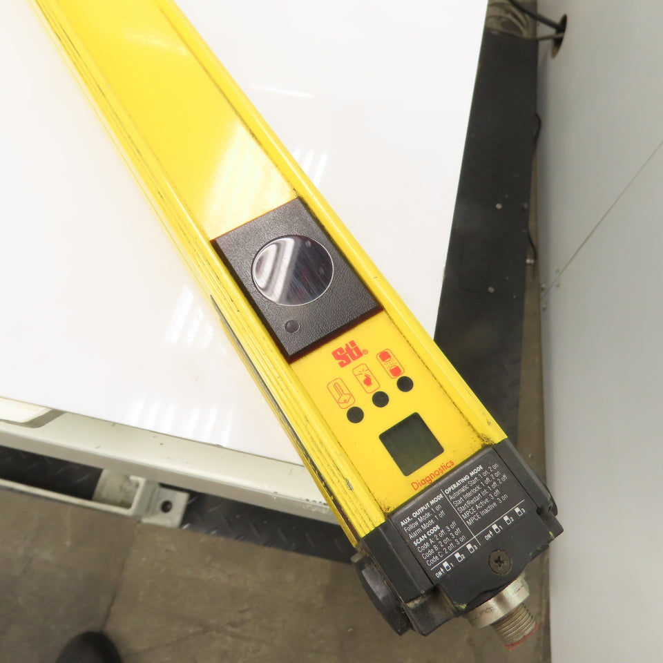 STI PA4600-6-300 PA46-6-300-R PA4600 Safety Light Curtain Receiver 24VDC