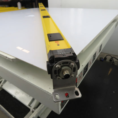STI PA46-6-300-Q2-X-M Perimeter Access Safety Light Curtain Transmitter 24VDC