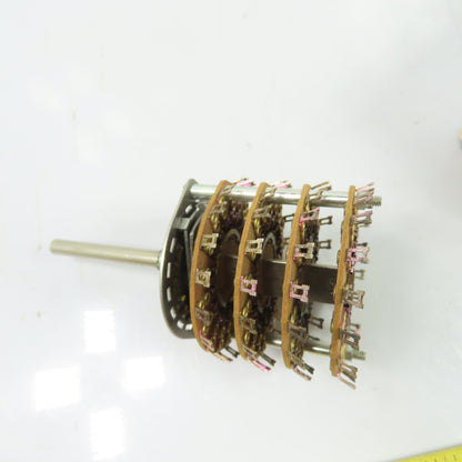 Centralab PA-3007 4-Pole 2-17 Position Non-Shorting Phenolic Rotary Switch