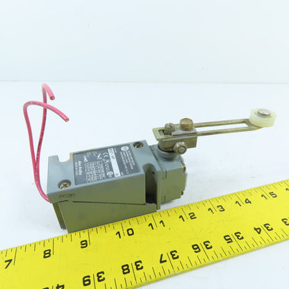 Allen-Bradley 802T-HP Oiltight Rotary Lever Limit Switch 120-600VAC