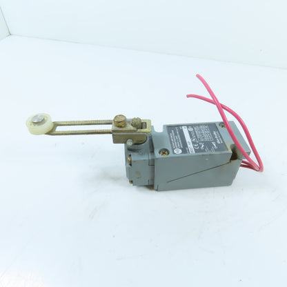 Allen-Bradley 802T-HP Oiltight Rotary Lever Limit Switch 120-600VAC