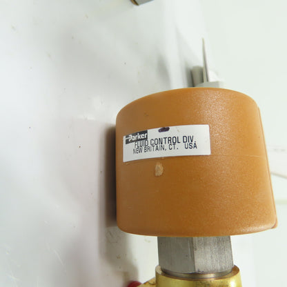Parker UZ33L8 U121K04900885L8 Solenoid Valve 28VDC 1/4" NPT 150PSI