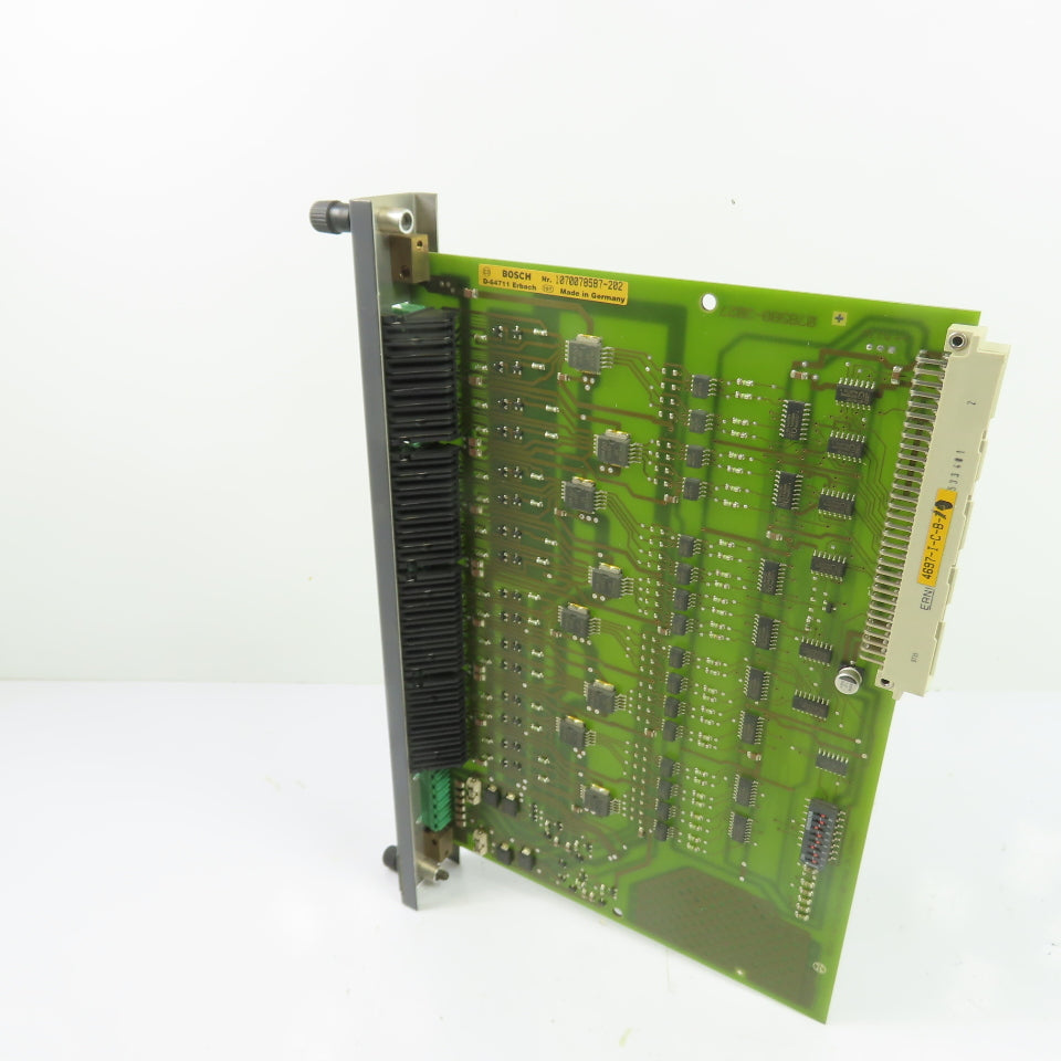 Bosch 1070078587-202 32-Point 24VDC Digital Output I/O Module Board