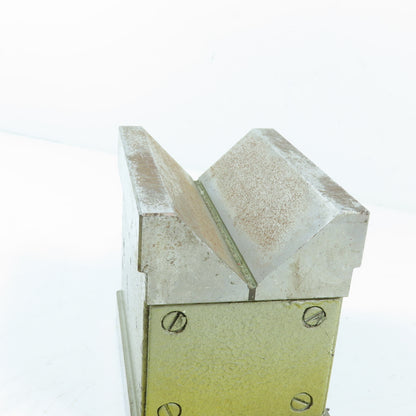 Magnetic V-Block Chuck 2-3/4" x 4" x 3-3/4"