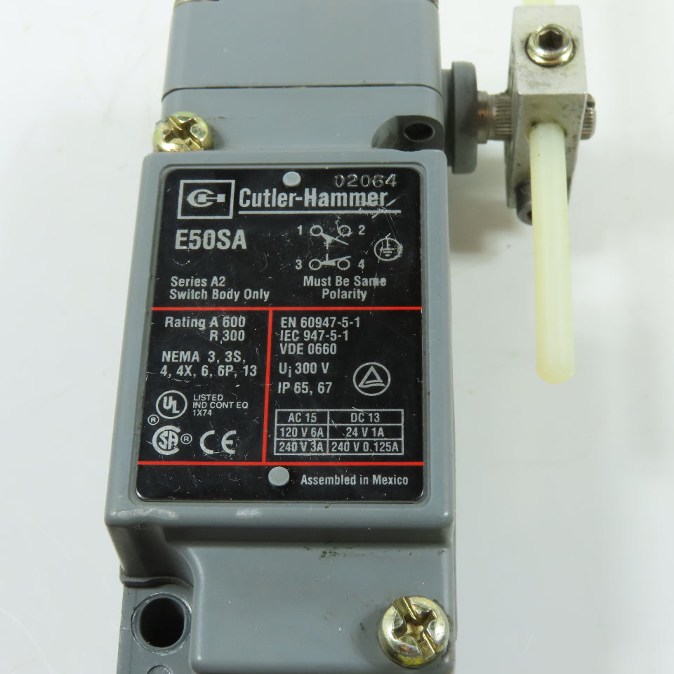 Cutler-Hammer E50DR1 E50SA Side Rotary Lever Limit Switch w/ Operating Head 600V