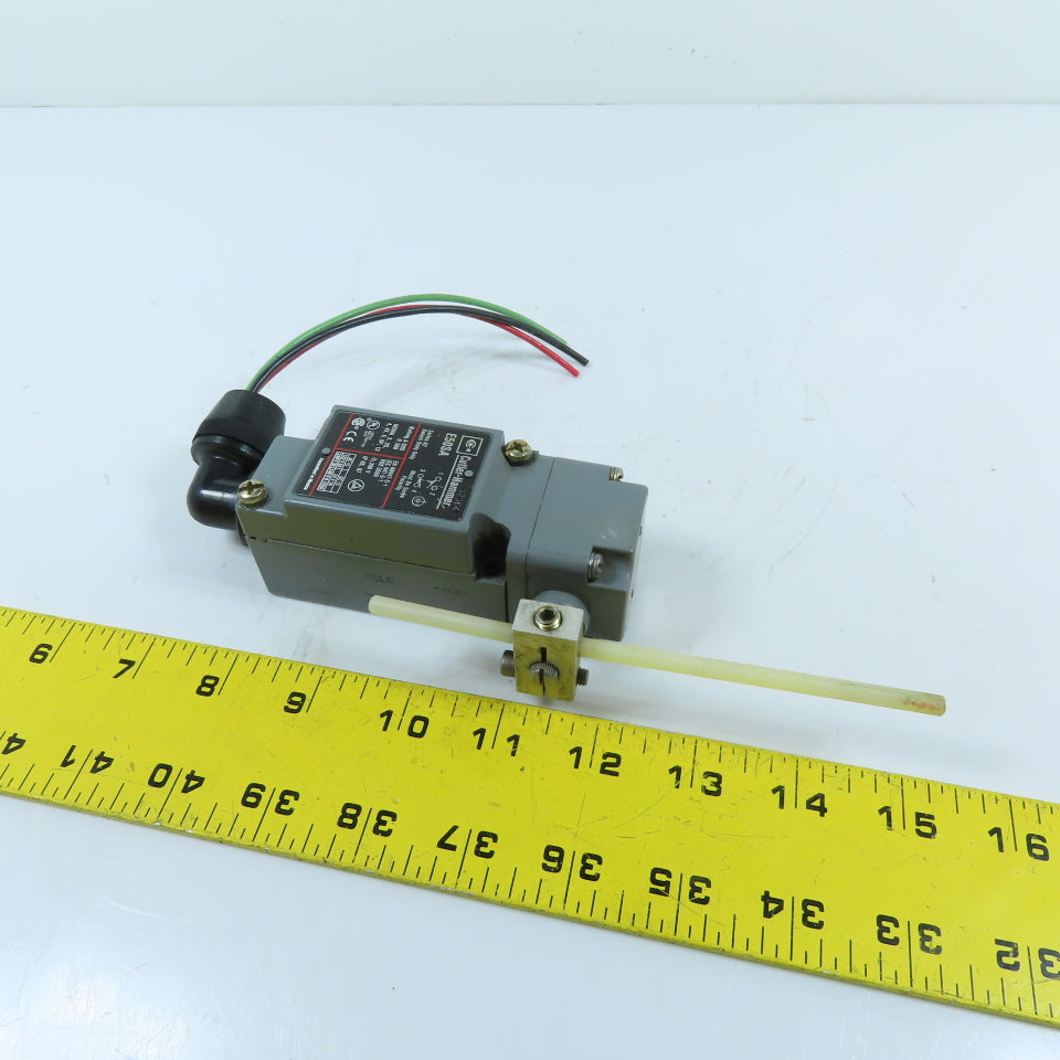 Cutler-Hammer E50DR1 E50SA Side Rotary Lever Limit Switch w/ Operating Head 600V