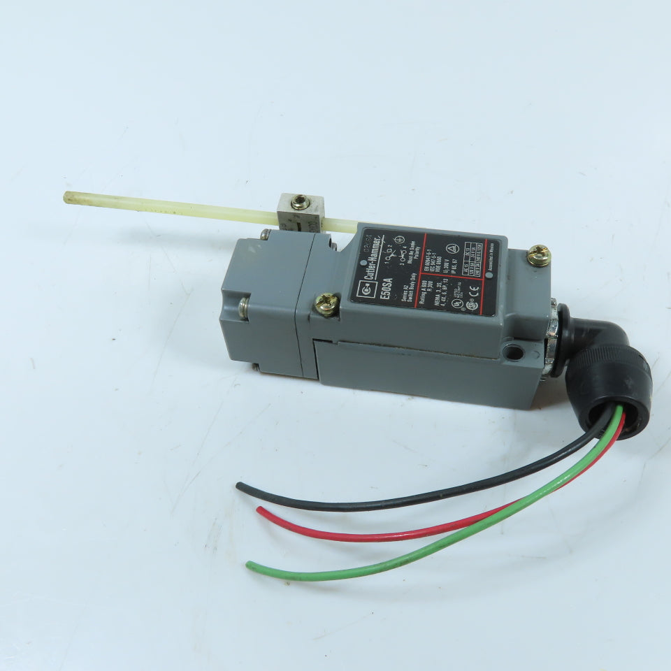 Cutler-Hammer E50DR1 E50SA Side Rotary Lever Limit Switch w/ Operating Head 600V