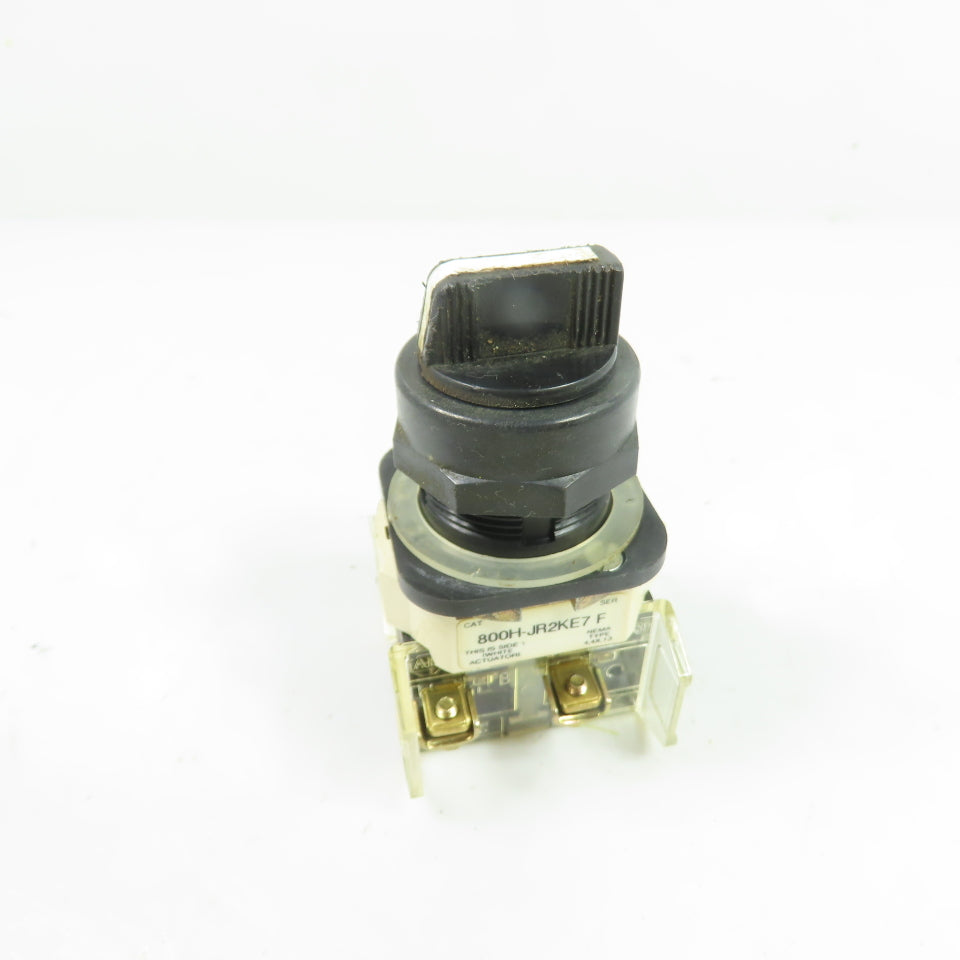Allen-Bradley 800H-JR2KE7 3-Position Selector Switch Ser F 600V