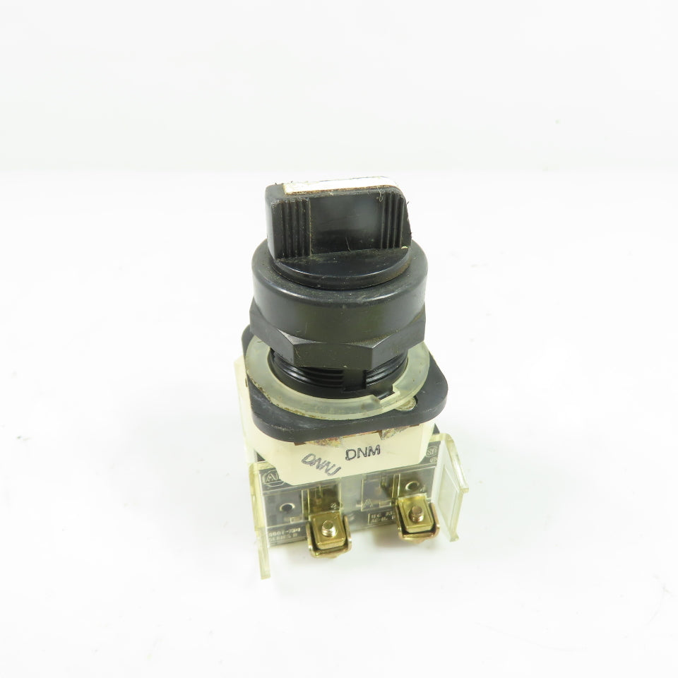 Allen-Bradley 800H-JR2KE7 3-Position Selector Switch Ser F 600V