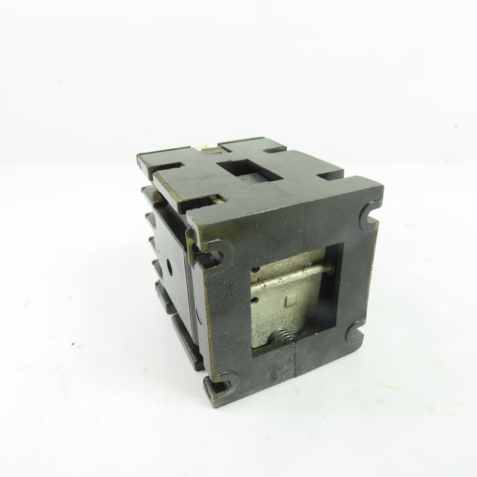 General Electric CR120A03122AA 3-Pole Industrial Control Relay 110/120V Coil