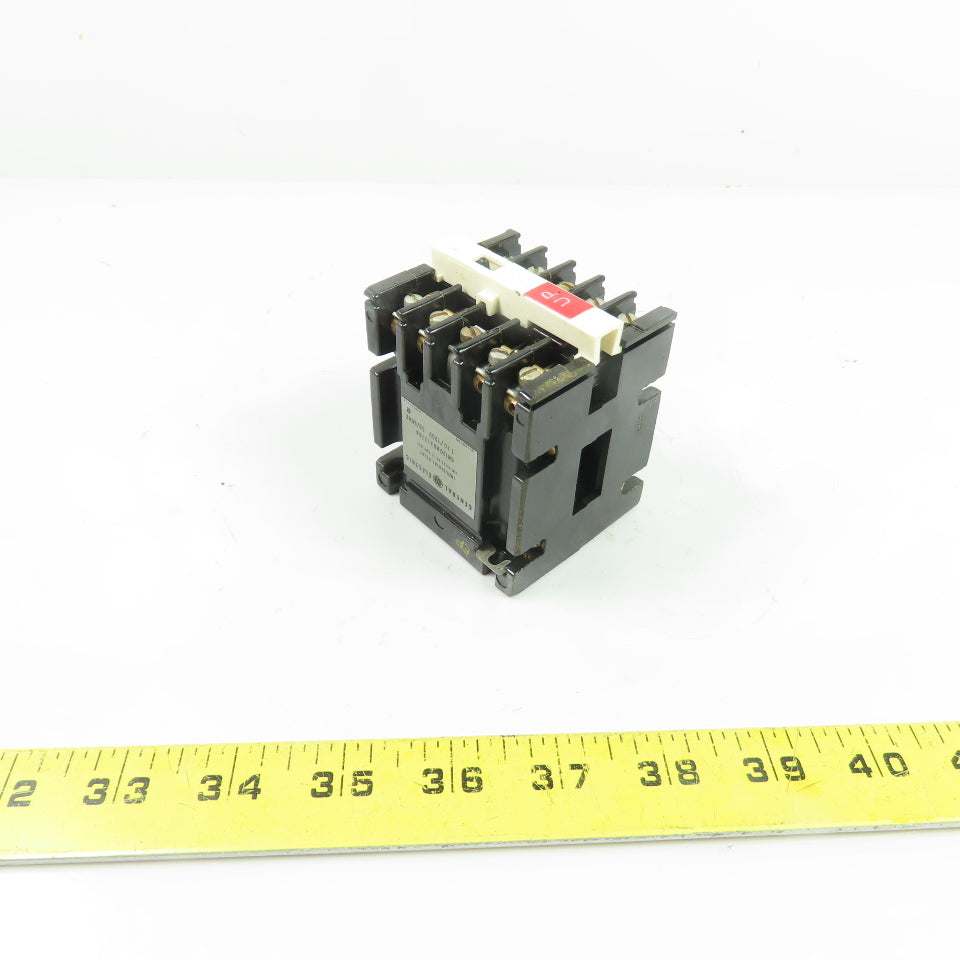 General Electric CR120A03122AA 3-Pole Industrial Control Relay 110/120V Coil