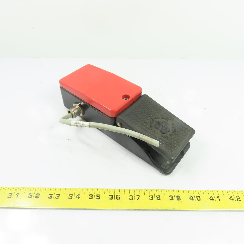 Bernstein 606.1200.003 F1-U2Z 10A Foot Pedal Operated Switch 500VAC 2NO/2NC IP65
