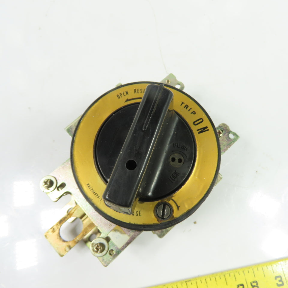 Fuji Electric HA02H4028-1 Circuit Breaker Rotary Handle Operating Mechanism