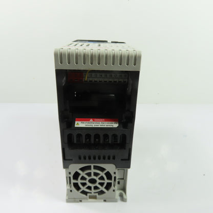 Allen-Bradley 25B-D6P0N104 Poweflex 525 3.0HP 2.2kW AC Drive 380-480V Input SerA