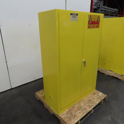 Justrite 25450 45 Gallon Flammable Liquid Storage Cabinet 43"x18"x65" 3-Shelf