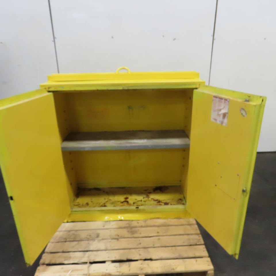 Justrite 893000 30 Gallon Flammable Liquid Storage Cabinet 43"x18"x44" 1-Shelf