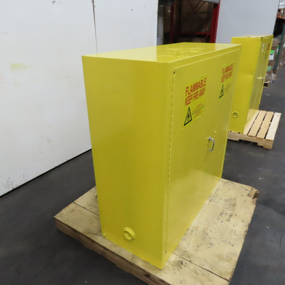 30 Gallon Flammable Liquid Storage Cabinet 43"x18"x45" 3-Shelf