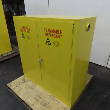 30 Gallon Flammable Liquid Storage Cabinet 43"x18"x45" 3-Shelf