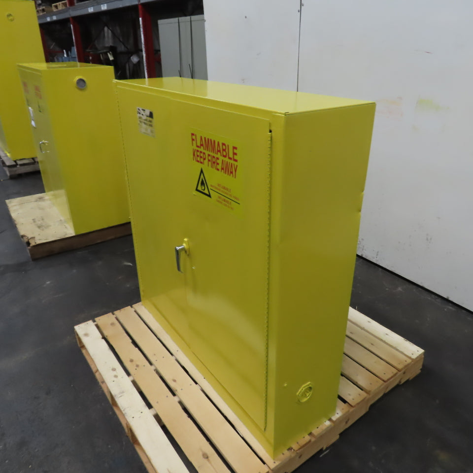 20 Gallon Flammable Liquid Storage Cabinet 43"x12"x44" 3-Shelf