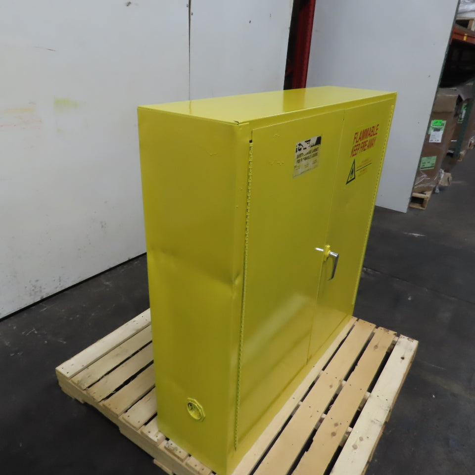 20 Gallon Flammable Liquid Storage Cabinet 43"x12"x44" 3-Shelf