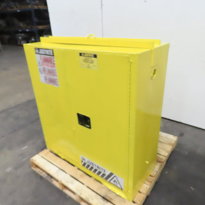 Justrite 30 Gallon Flammable Liquid Storage Cabinet 43"x18"x45" 1-Shelf