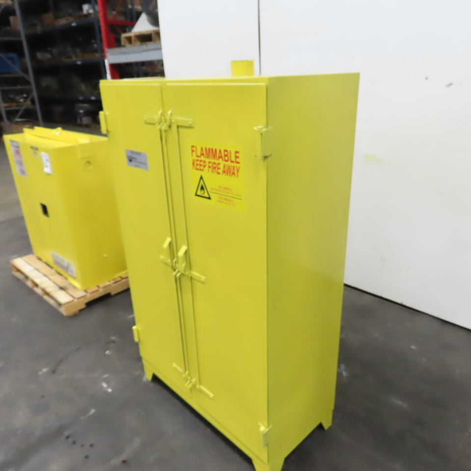 Wilray Flammable Liquid Storage Cabinet 39"x19.5"x65" 2-Shelf