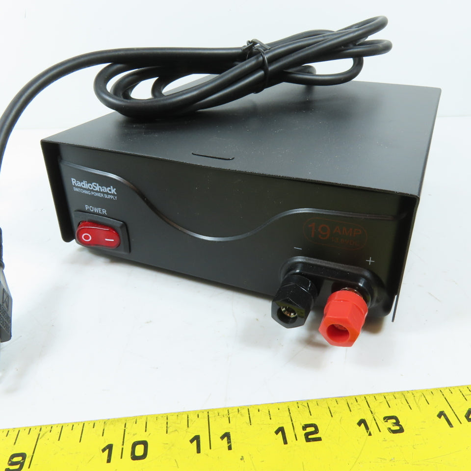 RadioShack 22-508B 13.8VDC 19A Switching Power Supply