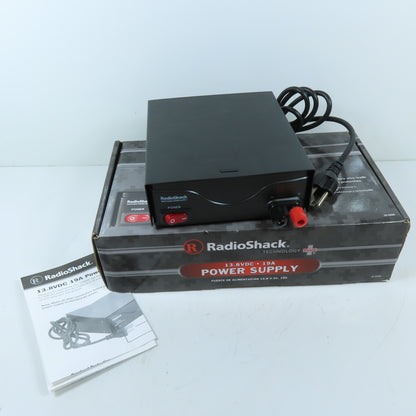 RadioShack 22-508B 13.8VDC 19A Switching Power Supply