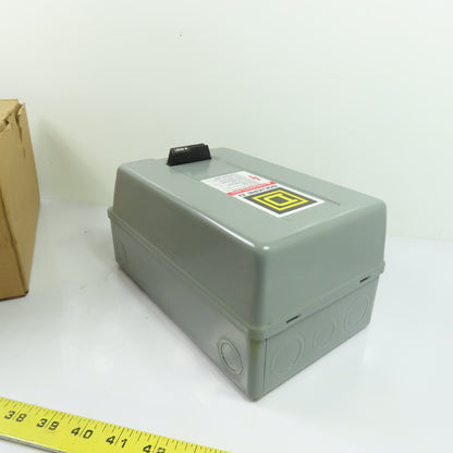 Square D 8536SBG2V03 3-Pole NEMA Size 0 AC Magnetic Motor Starter 240V Coil